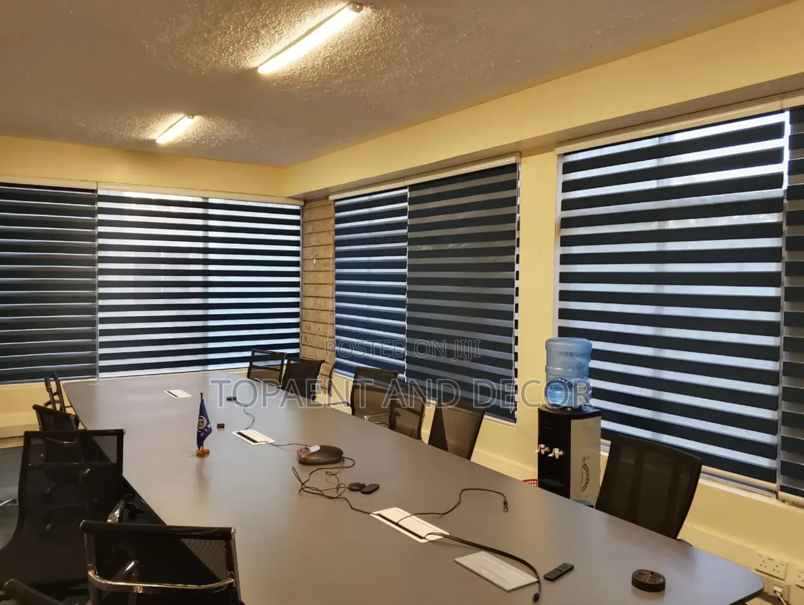 Easy to Clean and Maintain Horizontal Office Window Blinds