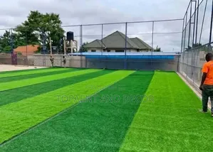 Beautiful Green Grass Carpet for Patios Amnd Yards