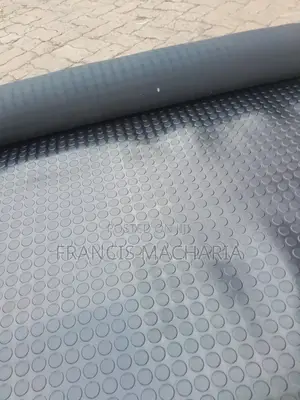 Stud Rubber Coin Mat