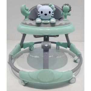 Baby Walker With a Circular Base - thumbnail 2