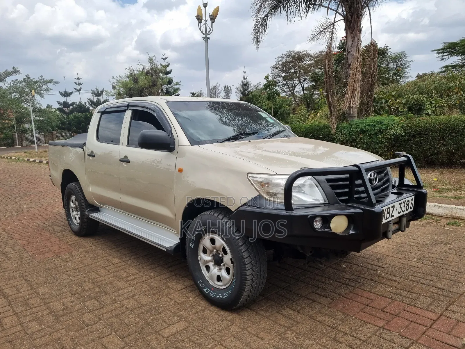 Toyota Hilux 2014 Beige
