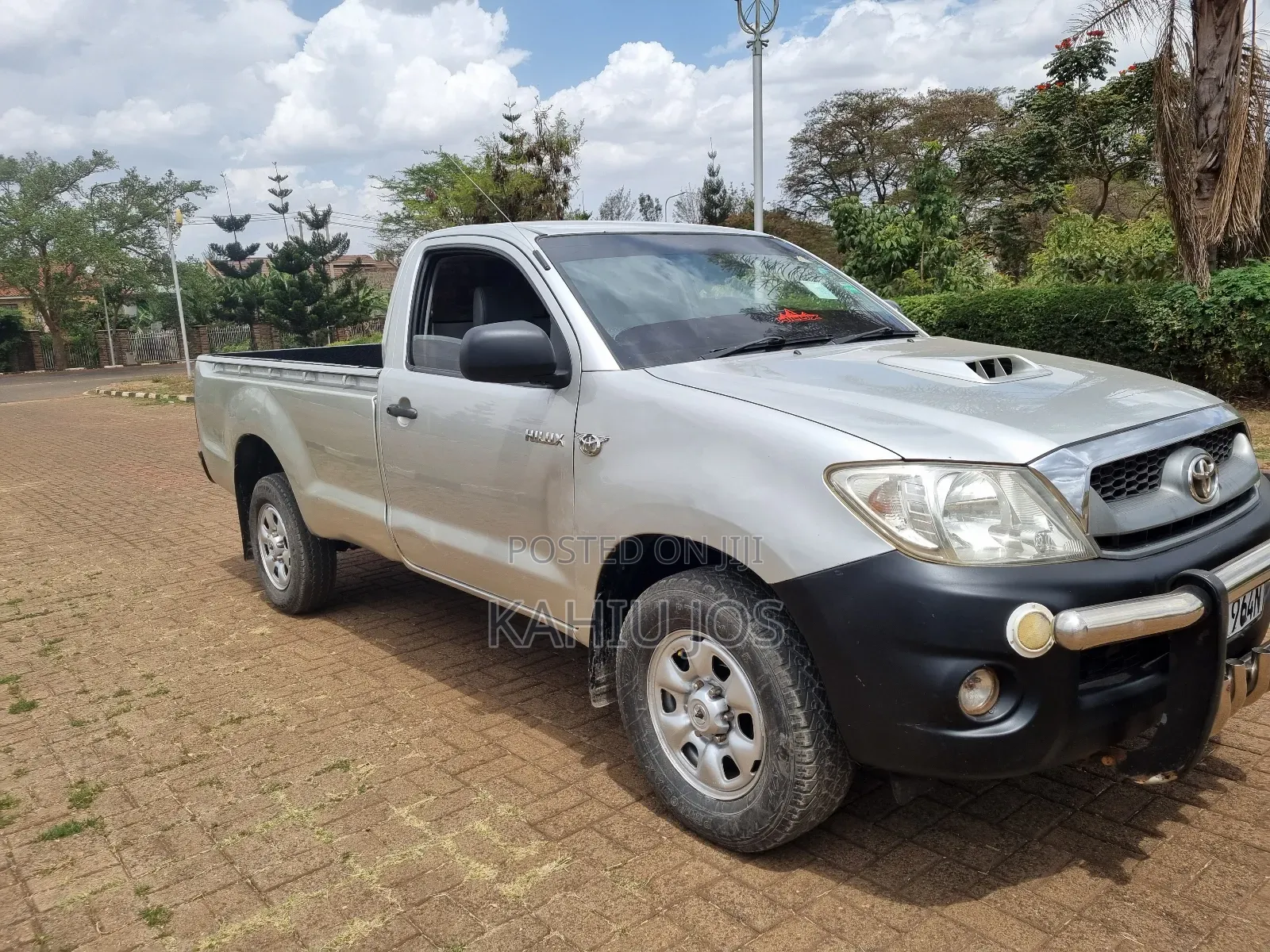 Toyota Hilux 2010 Gray