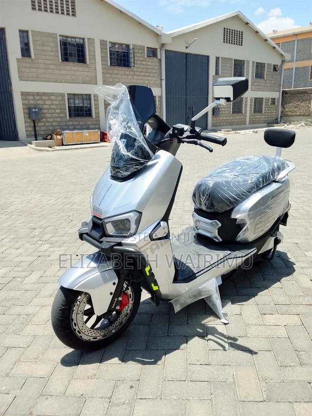 New Motorcycle 2025 - main view