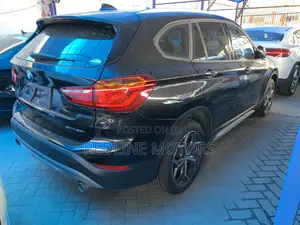 BMW X1 xDrive28i AWD 2018 Black
