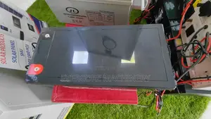 Heavy Duty 200ah Turbodeep Cycle Solar Battery .