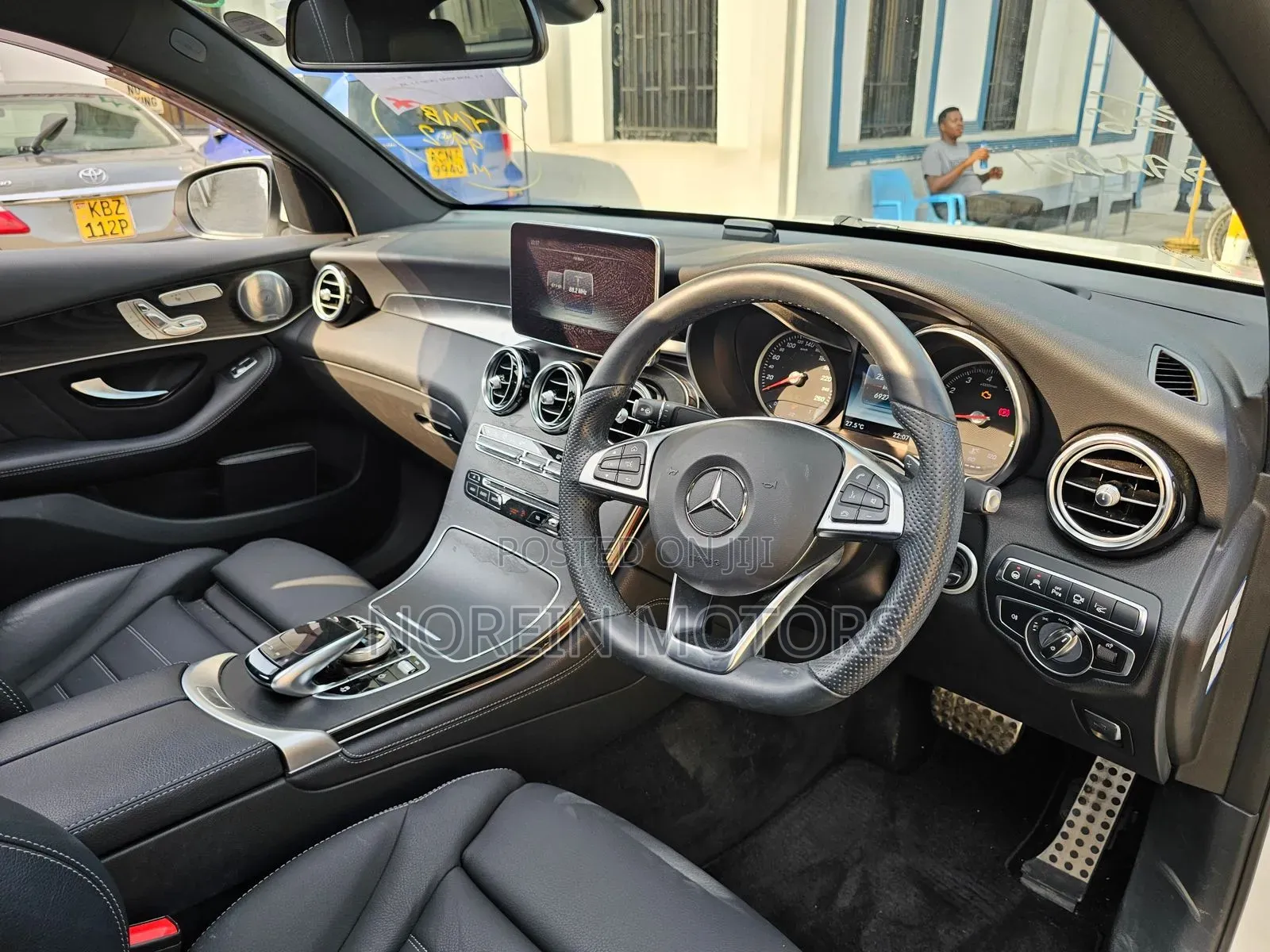 Mercedes-Benz GLC-Class 2020 Off white