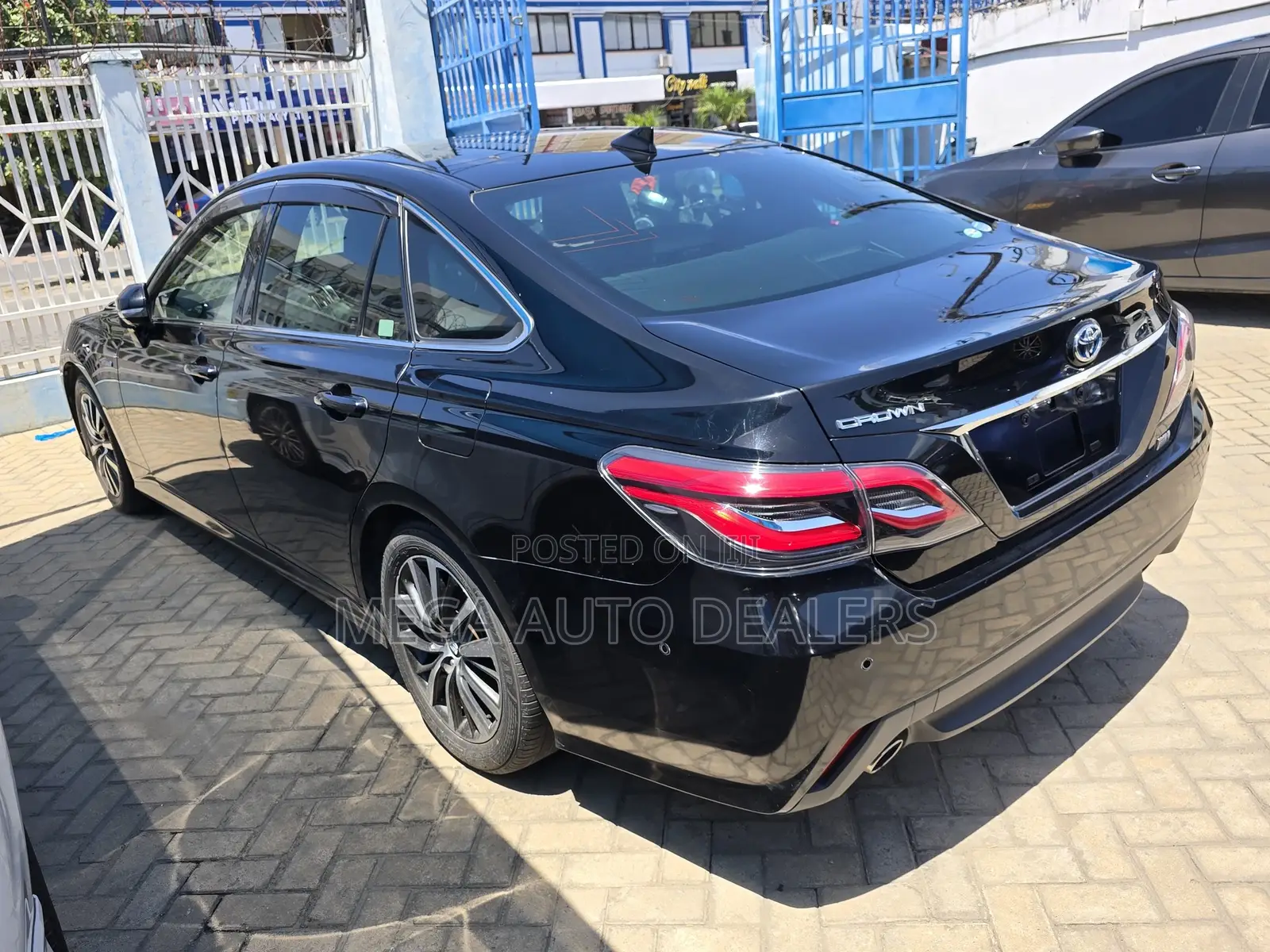 Toyota Crown 2019 Black