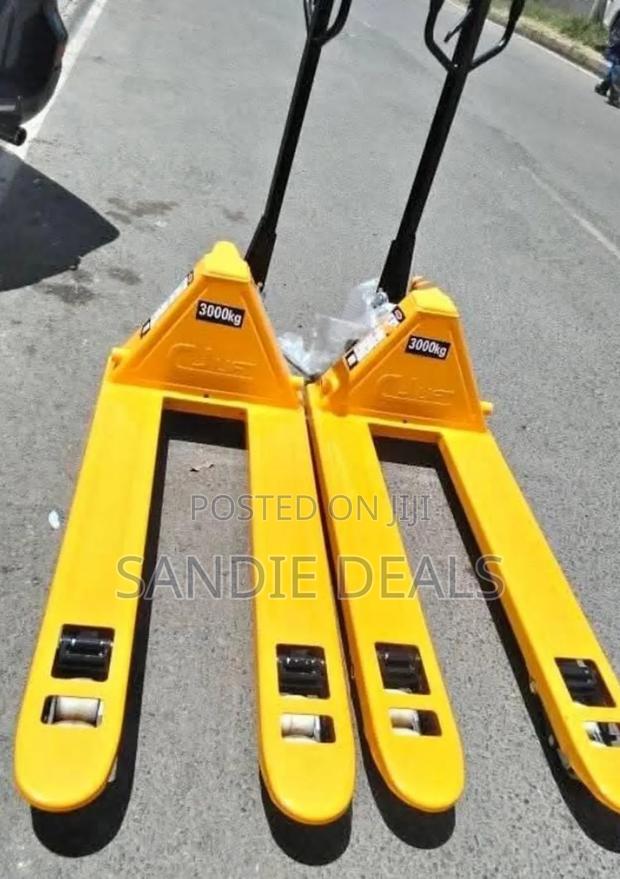 Wide Base 3ft Pallet Truck/Pallet Trolley