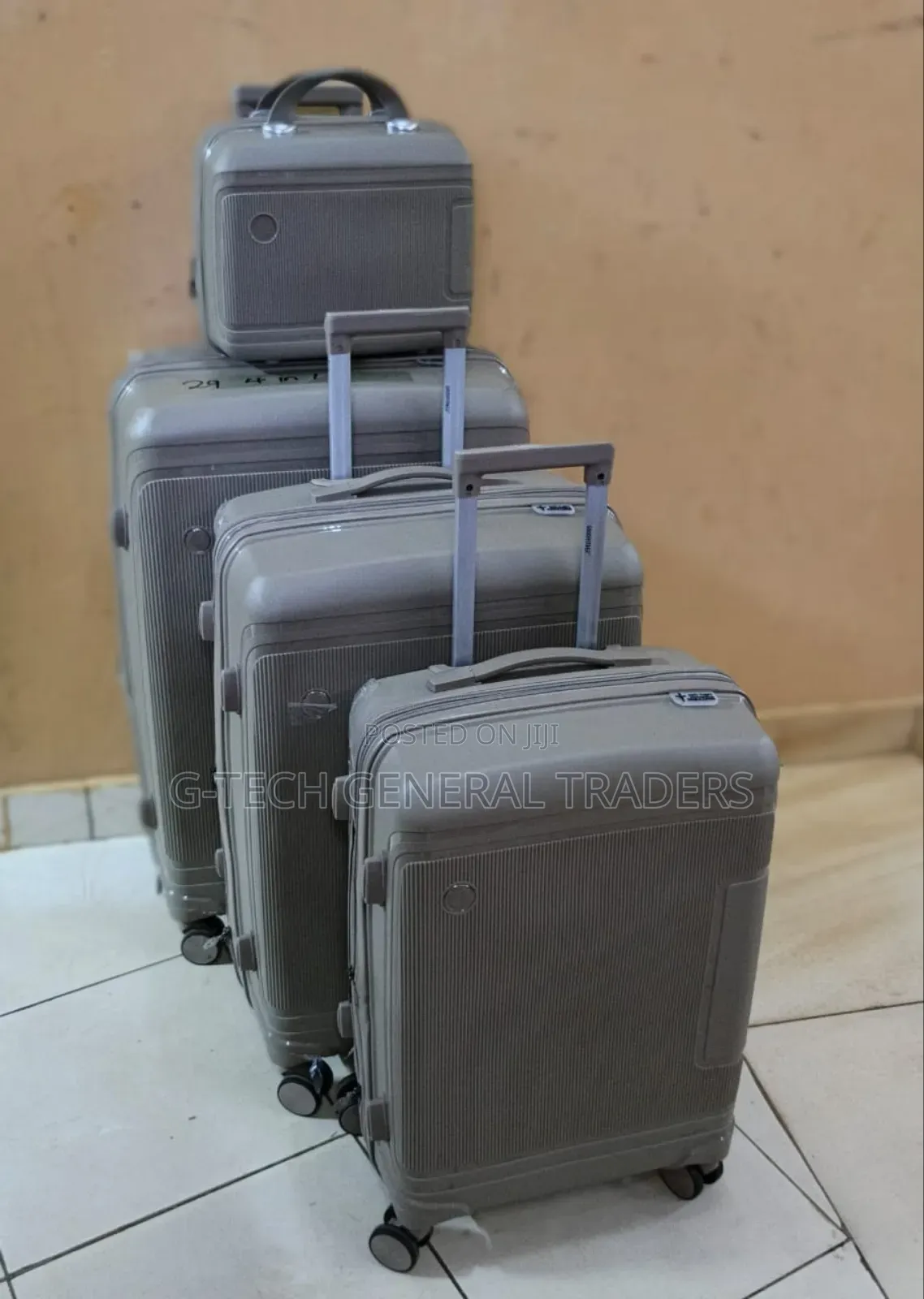 Luxurious Heavy Duty Double Zip Size 4in1 Rubber Suitcase
