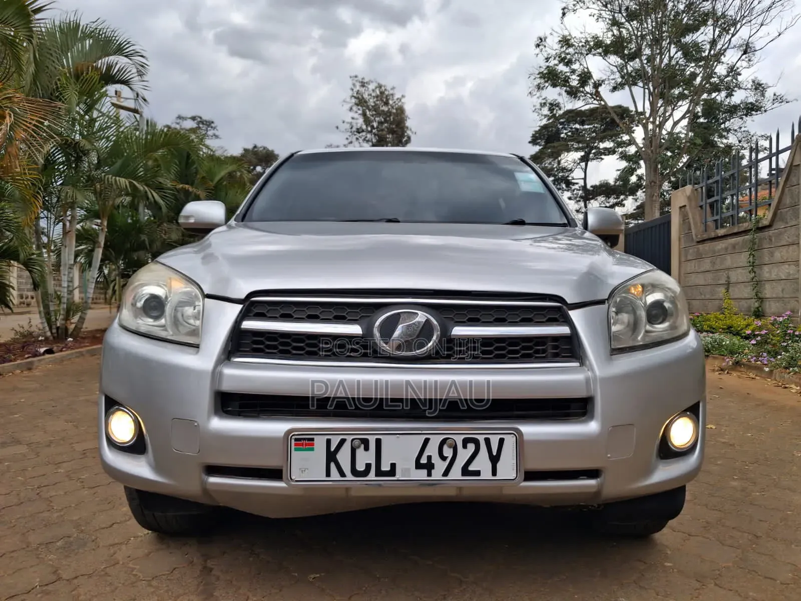 Toyota RAV4 2011 Gray