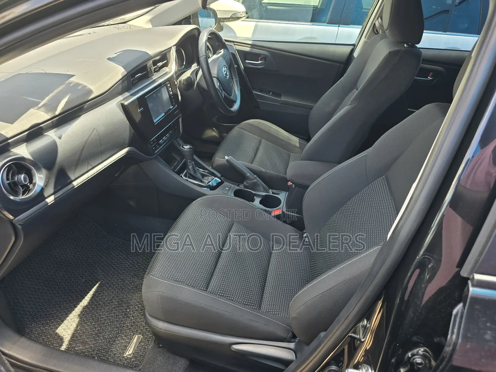 Toyota Auris 2018 Black