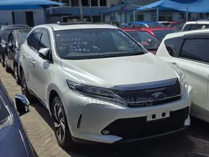 Toyota Harrier 2018 White