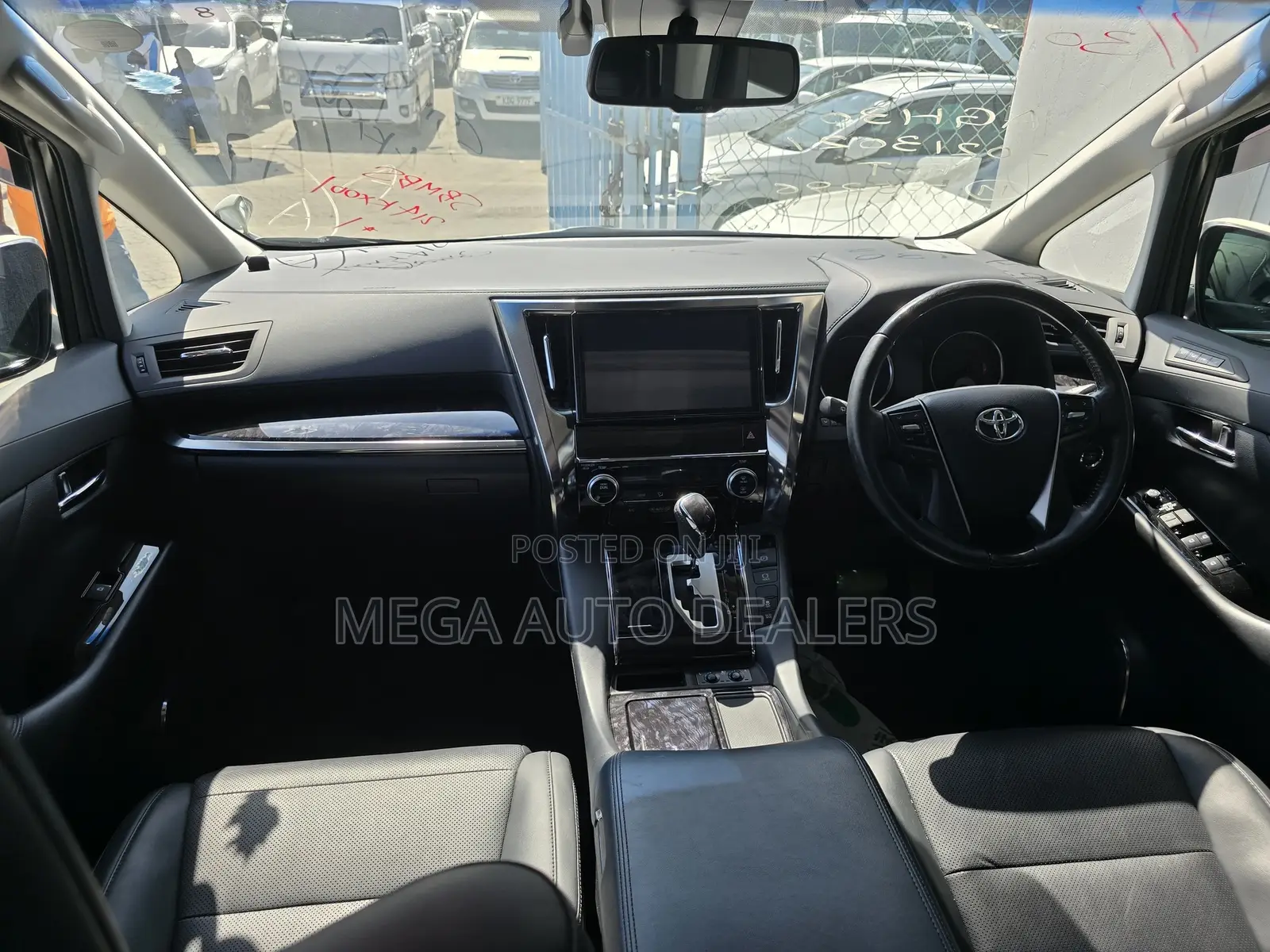 Toyota Alphard 2018 White