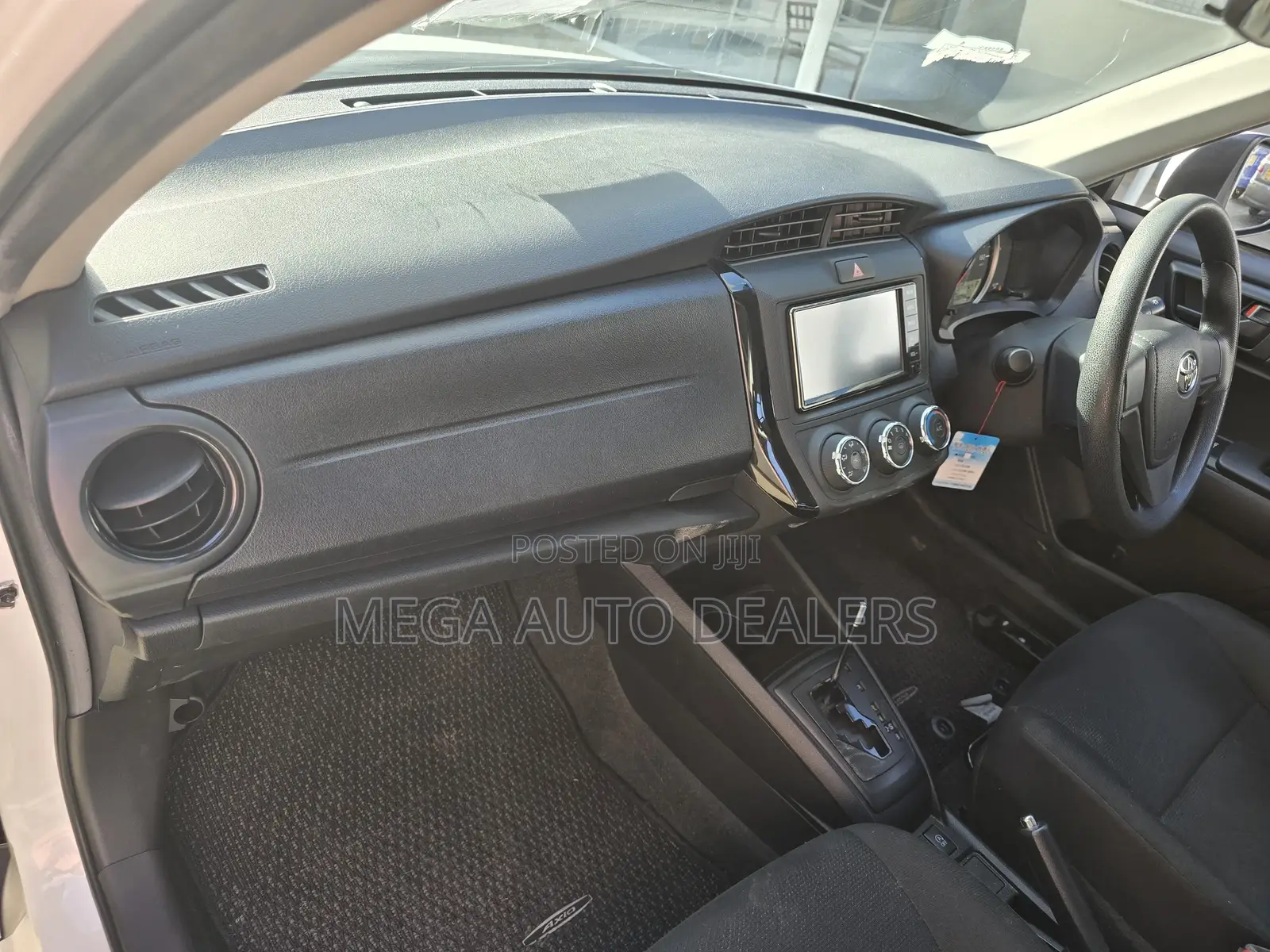 Toyota Axio 2018 White
