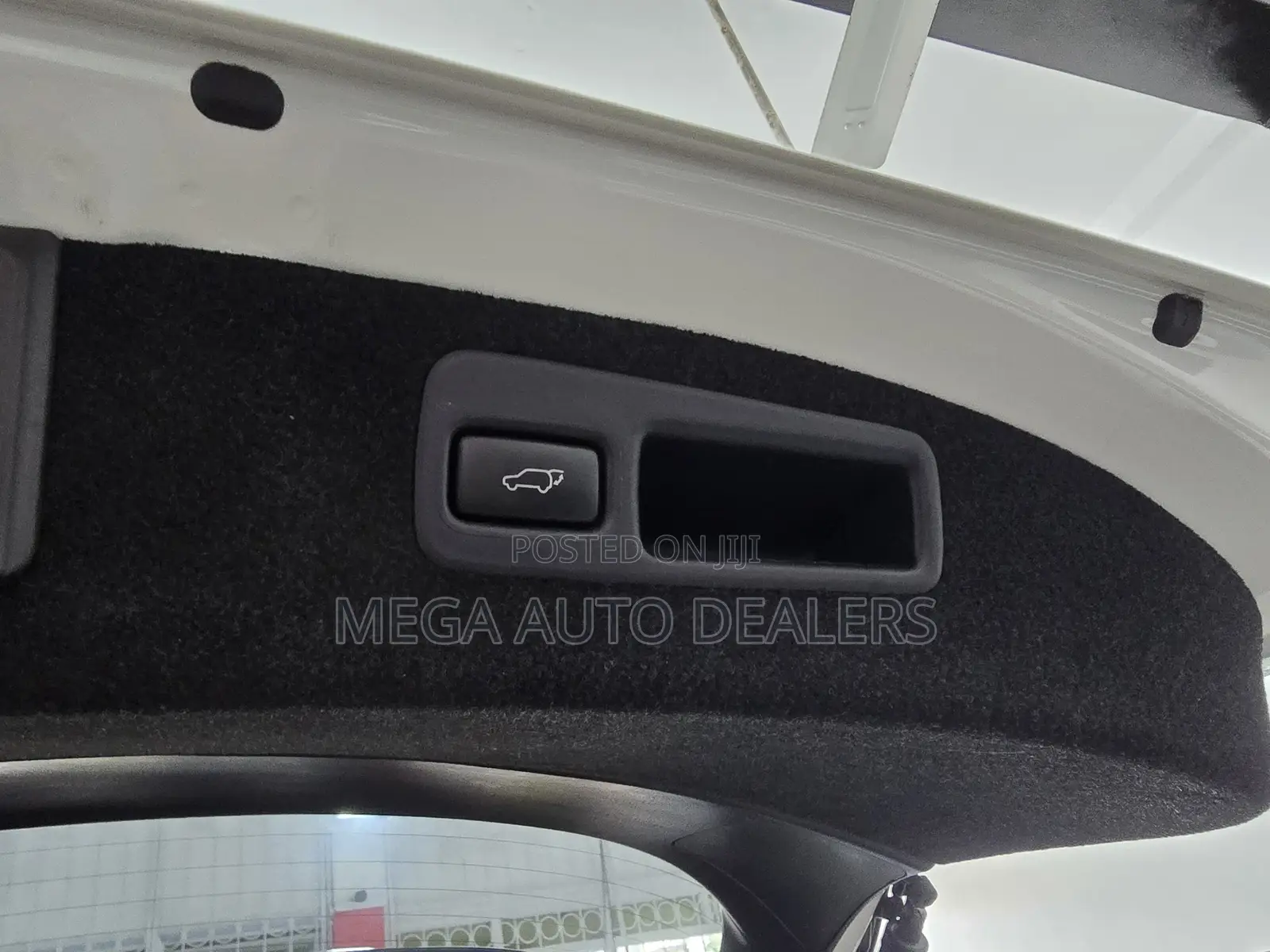 Toyota Harrier 2018 White
