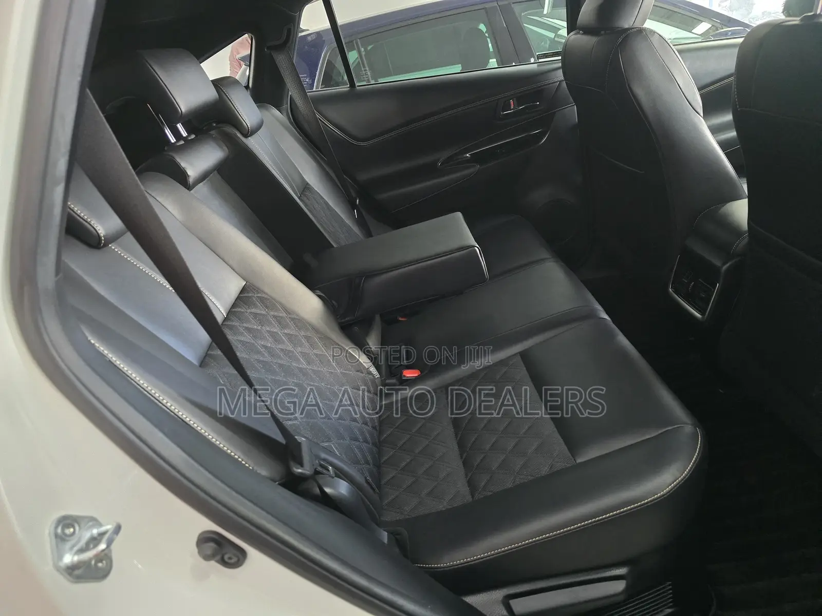 Toyota Harrier 2018 White