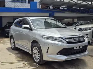 Toyota Harrier 2019 Silver