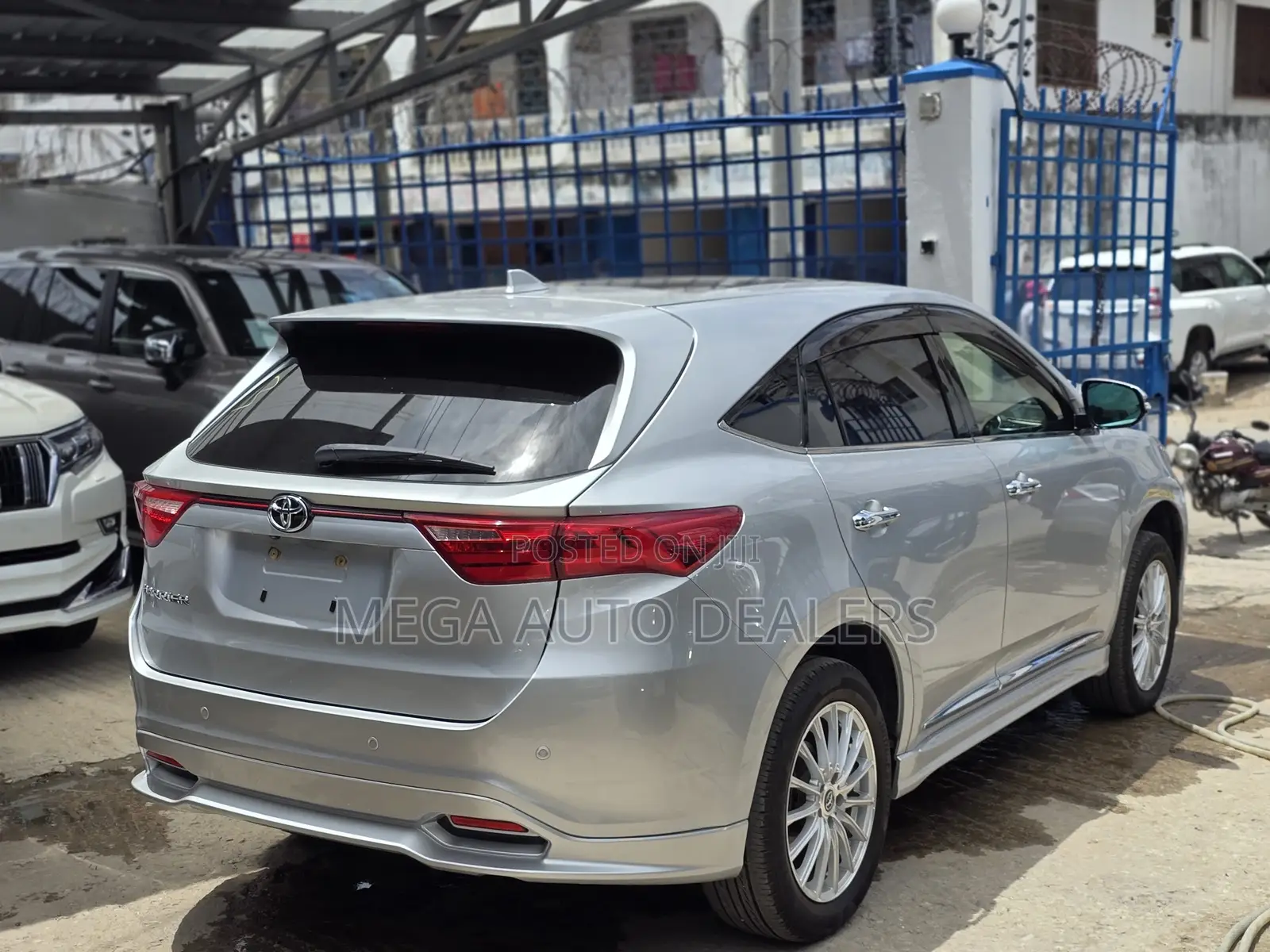 Toyota Harrier 2019 Silver
