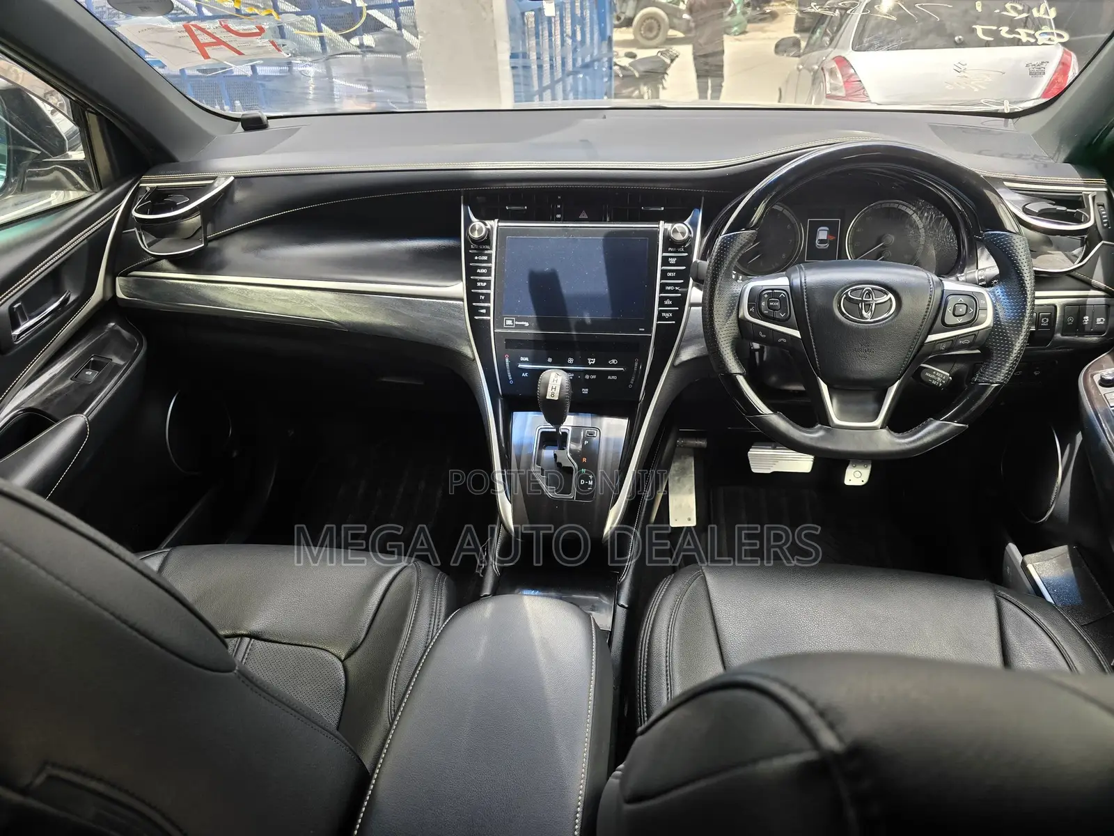 Toyota Harrier 2019 Silver