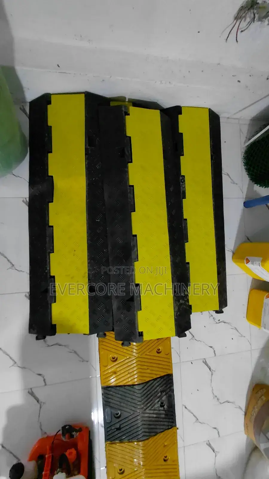 Heavy Duty Cable Protector Kit Rubber Design.