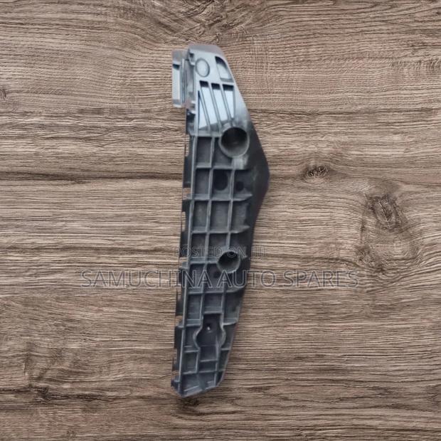 Bumper Slide Clip Toyota Landcruiser Prado J150