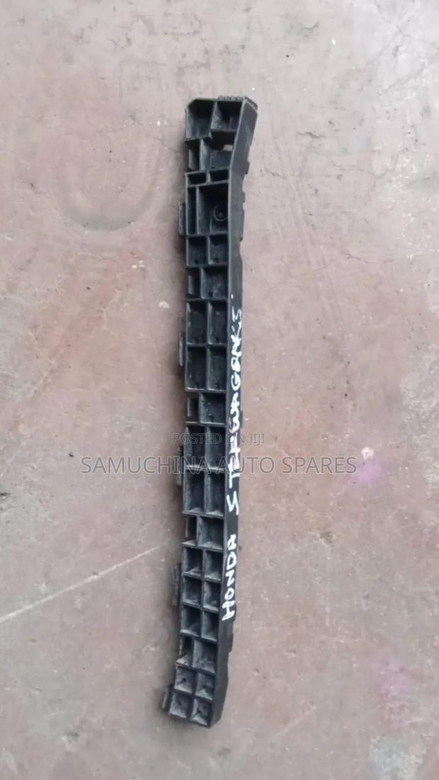 Rear Bumper Slide Honda Stepwagon