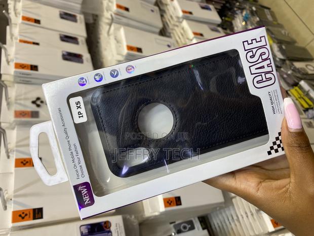 Evett iPhone Xs Max Premium Luxury Leather Case Logo Cut - thumbnail 2