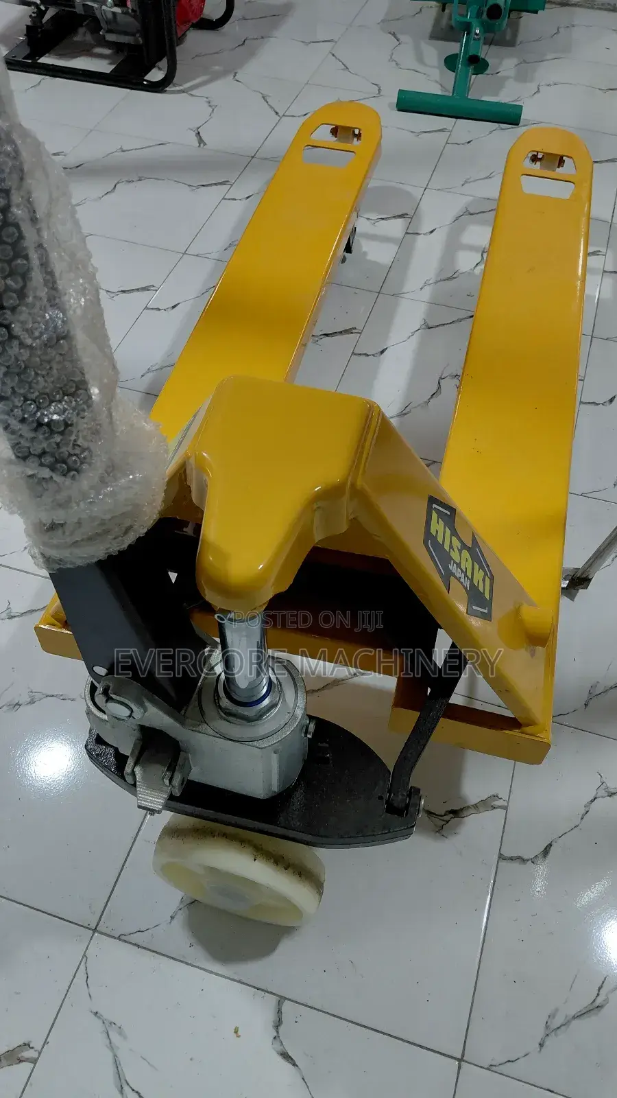 Hisaki Japan 3000kg Manual Pallet Truck Machine.