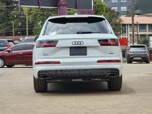 Audi Q7 2.0T Premium AWD quattro 2018 White