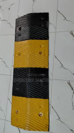 Top Quality Safety Speed Bumps 1m Long . - main view