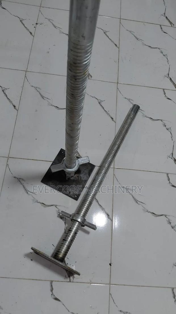 Heavy Duty Scaffolding Base Jacks Threaded. - thumbnail 3