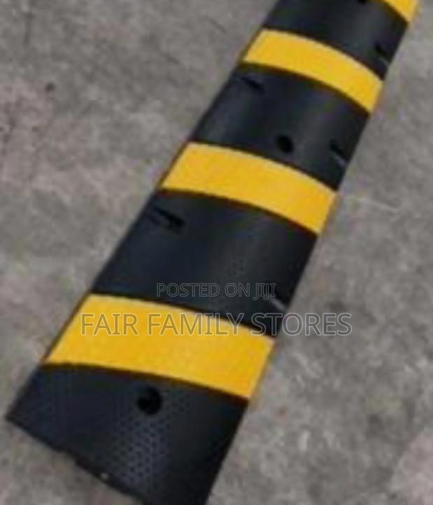 Durable Speed Bump - thumbnail 2