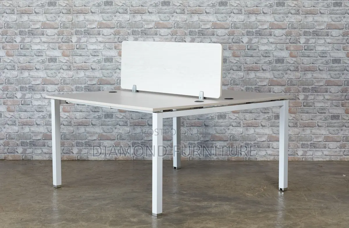 Office Furniture; 2-Way Modularofficeworkstation – Space-Saving Design