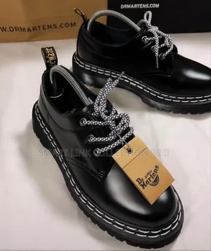Dr Martens 
Double Sole