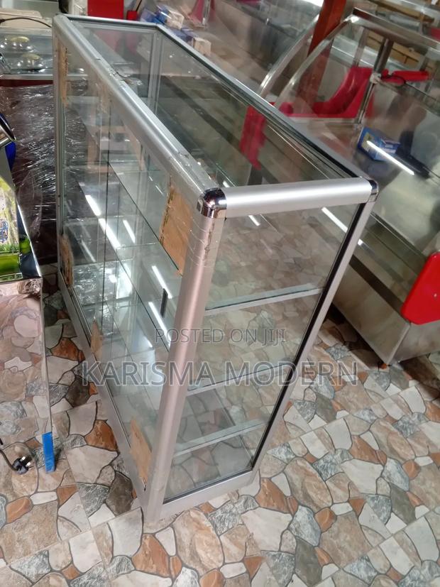 Aluminium Glass Display Cosmetics Display