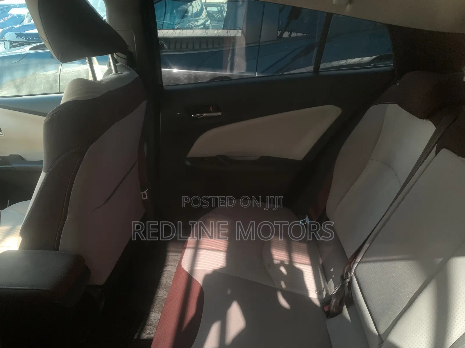 Toyota Prius Two Eco 2018 Silver