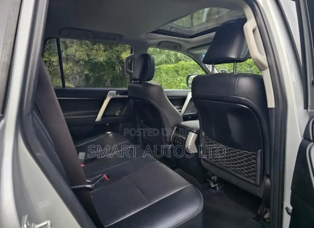 Toyota Land Cruiser Prado 3.0 172hp 2019 Silver