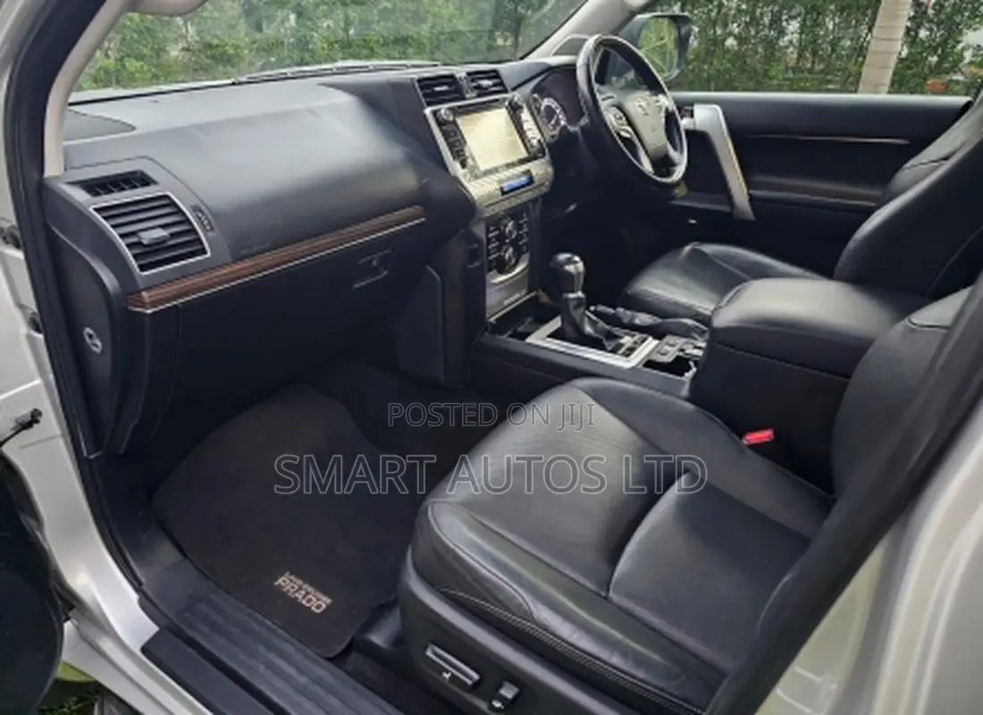 Toyota Land Cruiser Prado 3.0 172hp 2019 Silver