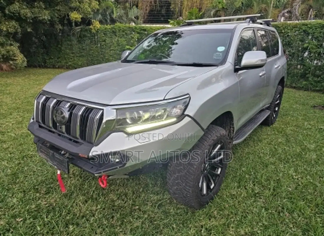 Toyota Land Cruiser Prado 3.0 172hp 2019 Silver