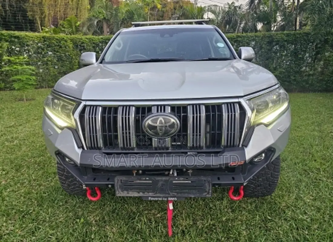 Toyota Land Cruiser Prado 3.0 172hp 2019 Silver