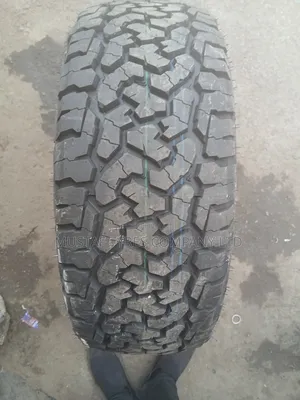Comforser 225/55r18 Cf1100
