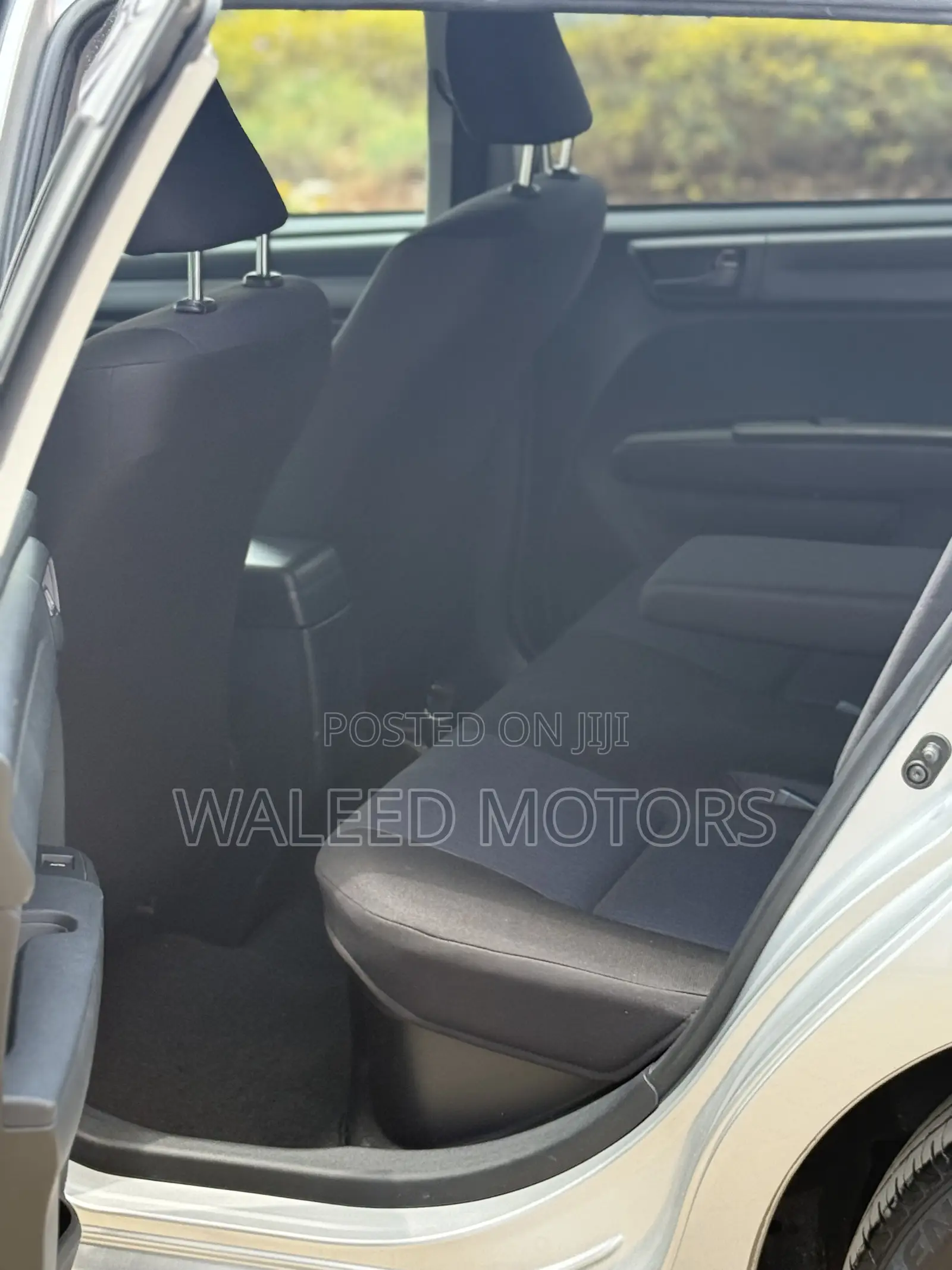 Toyota Corolla Fielder 2018 Silver