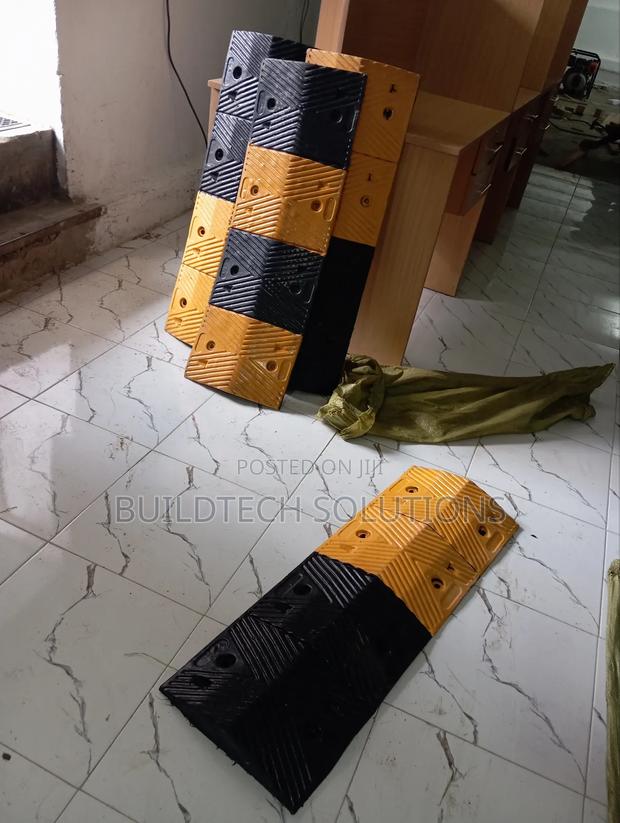 Speed Bumps/ Rubber Bumps / Modern Rubber Bumps - thumbnail 3