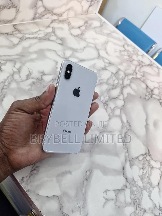Apple iPhone XS 256 GB White - main view