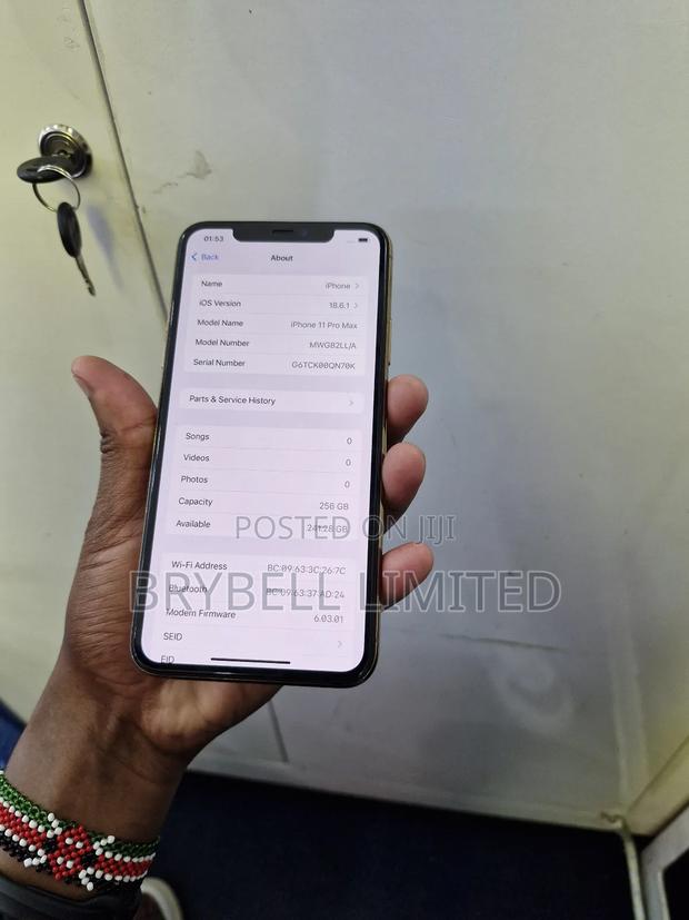 Apple iPhone 11 Pro Max 256 GB Gold - thumbnail 3