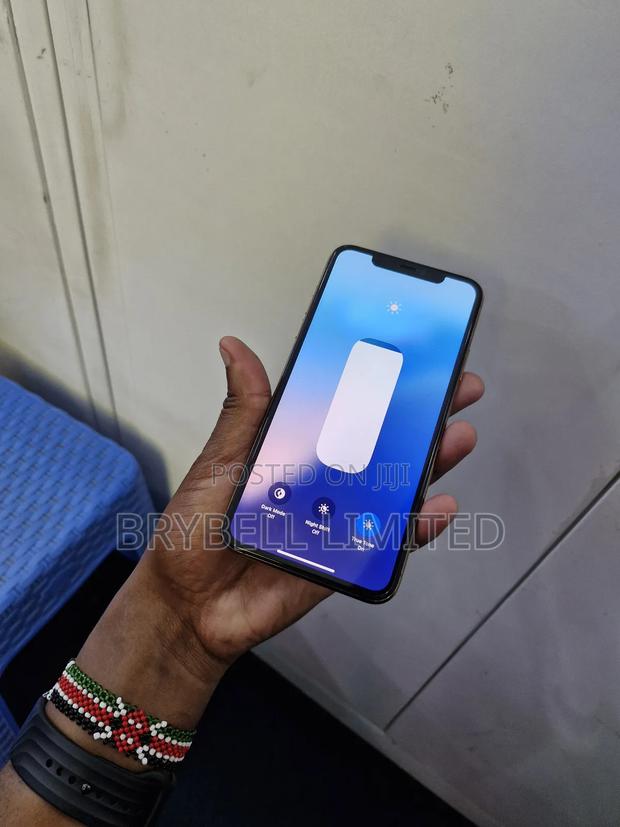 Apple iPhone 11 Pro Max 256 GB Gold - thumbnail 4