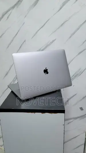 Laptop Apple MacBook Pro 2019 32GB Intel Core I9 SSD 1T