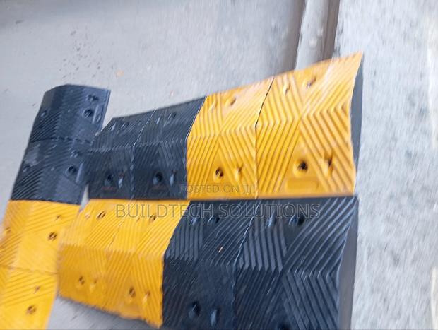 Speed Bumps With Reflectors - main view
