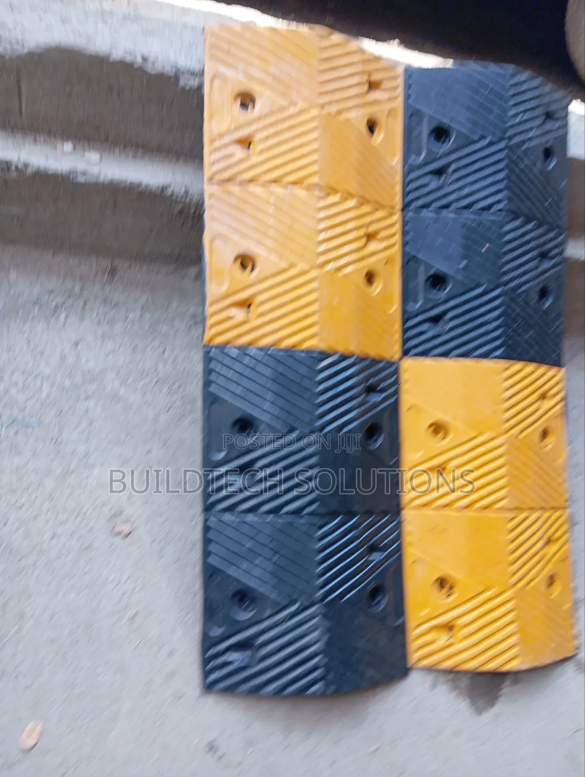 Heavy Duty Road Speed Control Bumps