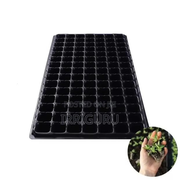 The-Trays 200 - main view